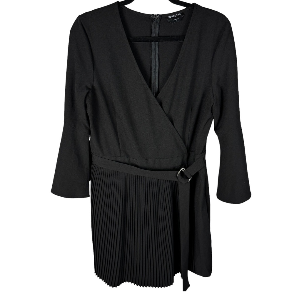 bebe Black belted romper pleated wrap skirt 3/4 bell sleeves metallic Size 8
